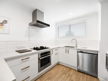 Stylish Renovation, Private Setting