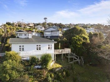 First home buyers, investors! A wee charmer