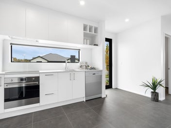 Park View-Spacious-Low Maintenance-Move in Now