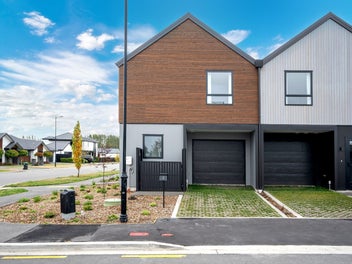 Park View-Spacious-Low Maintenance-Move in Now