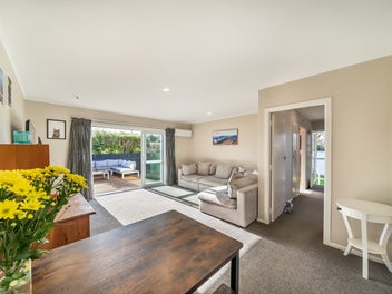 Sun-Filled, Double Glazed Gem with Bonus Cabin