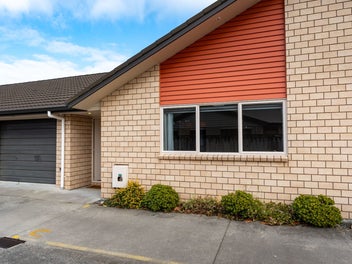 Easy Living in a Handy Location