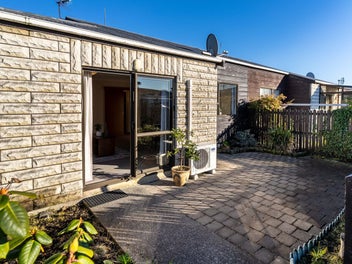 Easy Care Living....Always Popular