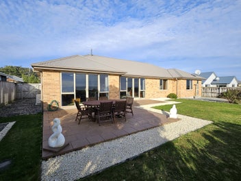 Image 1 of 24