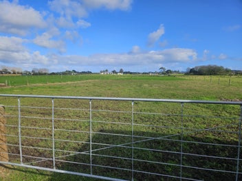 2 x LIFESTYLE BLOCKS, UNAHI ROAD