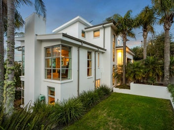 SOLID MASONRY FAMILY RESIDENCE | MUST BE SOLD