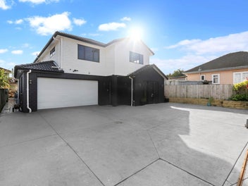 Owner Relocating Overseas – Must Be Sold!