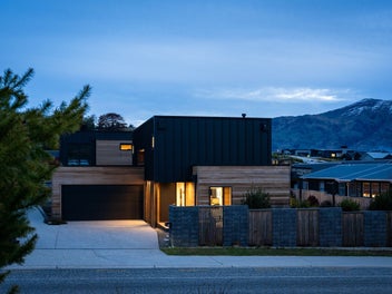 Spacious, scenic and low maintenance