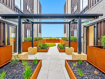 Two bedrooms in Risland Meadowbank