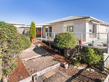 No.33 Amberley Park Lifestyle Village