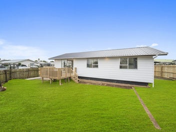 #THEDAY - Fully Renovated 3-Bedroom Gem