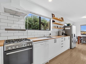 The perfect Tahuna Beach Lifestyle!