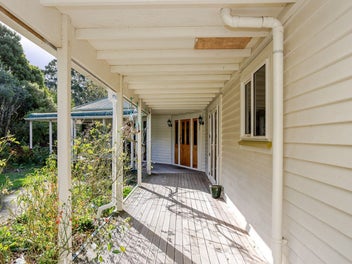SUPERB RURAL LIVING