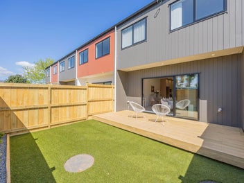 Urgent Sell! Price Reduced! Present any offer!