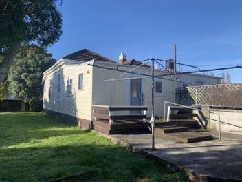 Image 1 of 20