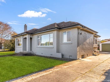 LOCATION, LOCATION & POTENTIAL!