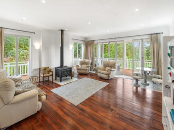 Big price drop, vendors must sell!