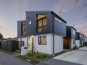 Contemporary Comfort Meets Inner-City Convenience