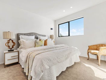 Modern Coastal Living in Macleans Zone!