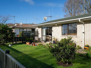 Cute, North-Facing Brick Gem