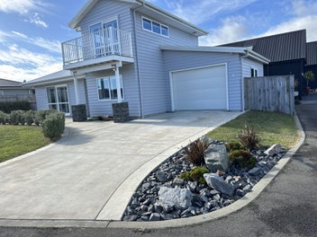 Coastal Comfort & Community Living