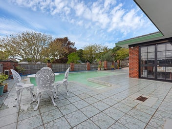Change of Auction Date - Now Auctioning 5 August