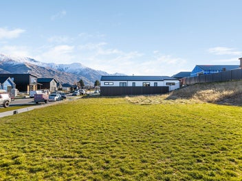 Your Wanaka Lifestyle Starts Here!