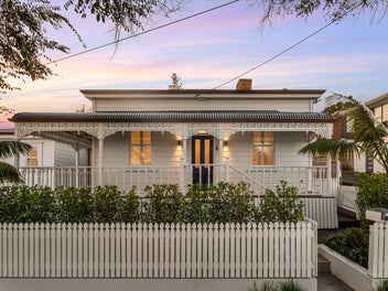 Immaculate. High Spec. Unmatched Location.