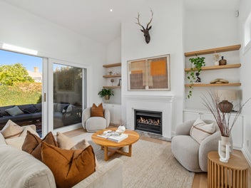 Immaculate. High Spec. Unmatched Location.