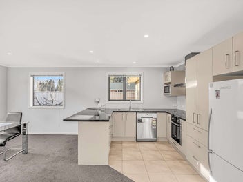 Smart Choice for Downsizers, Couples & Investors