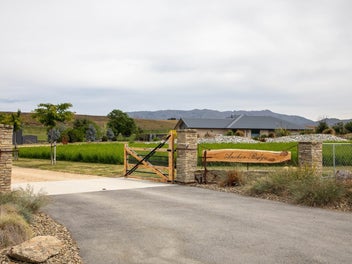 Anchor Ridge – Lifestyle Excellence in...
