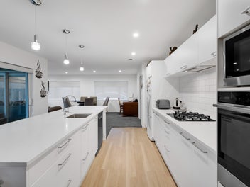 Spacious Brick Home In Fantastic Location