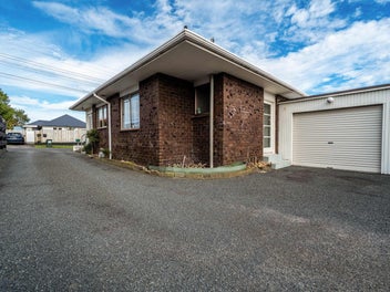 Solid, Simple and So Convenient - Must be sold!