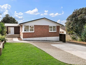 Stylish, Low-Maintenance Gem – Ready for You!
