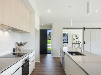 Stunning new home in Manu Park