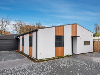 Preferred Rear Townhouse with Garage!