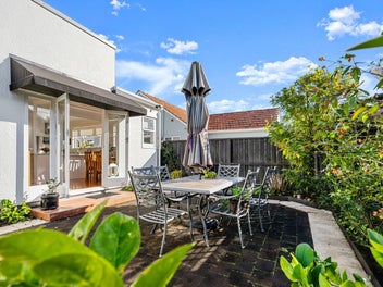Single level living – coastal convenience
