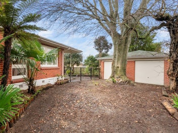 Timeless Classic in the Heart of Blenheim