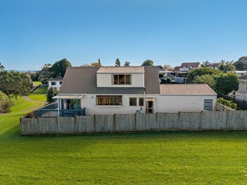 #THEDAY Affordable Waterfront Gem, Must Sell!