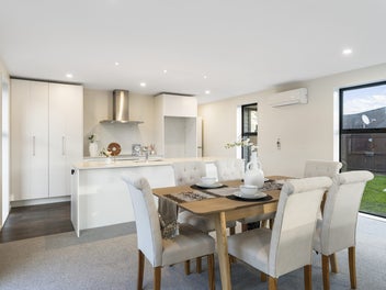 #THEDAY FREEHOLD FAMILY OASIS : MUST BE SOLD!