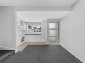 Prime Papakura Unit - Move In or Invest!