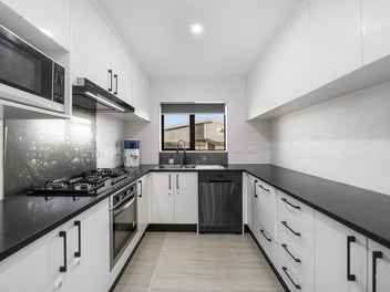 #THEDAY-Modern Comfort 5 Bedroom Freestanding Home