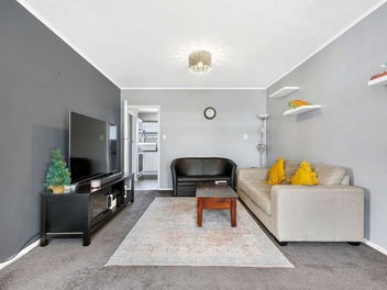 Gorgeous 2 Bedroom, Heart of the City!