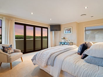 Vendors have moved, must be sold.