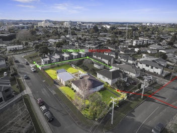 1077sqm Corner Site - Huge Development Potential!