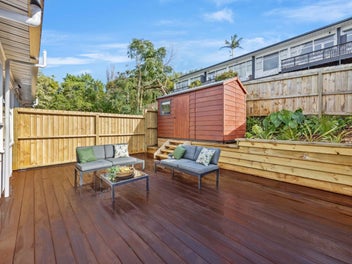 SMART BUY – UNDER $700K!