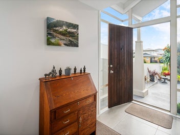 Stylish Coastal Family Living