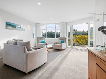 Stylish Coastal Family Living