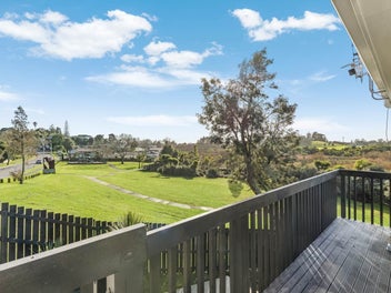 Newly Renovated Gem in Papatoetoe! Tick all Boxes!