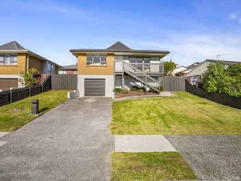 FREEHOLD & Fabulous in Top Location
